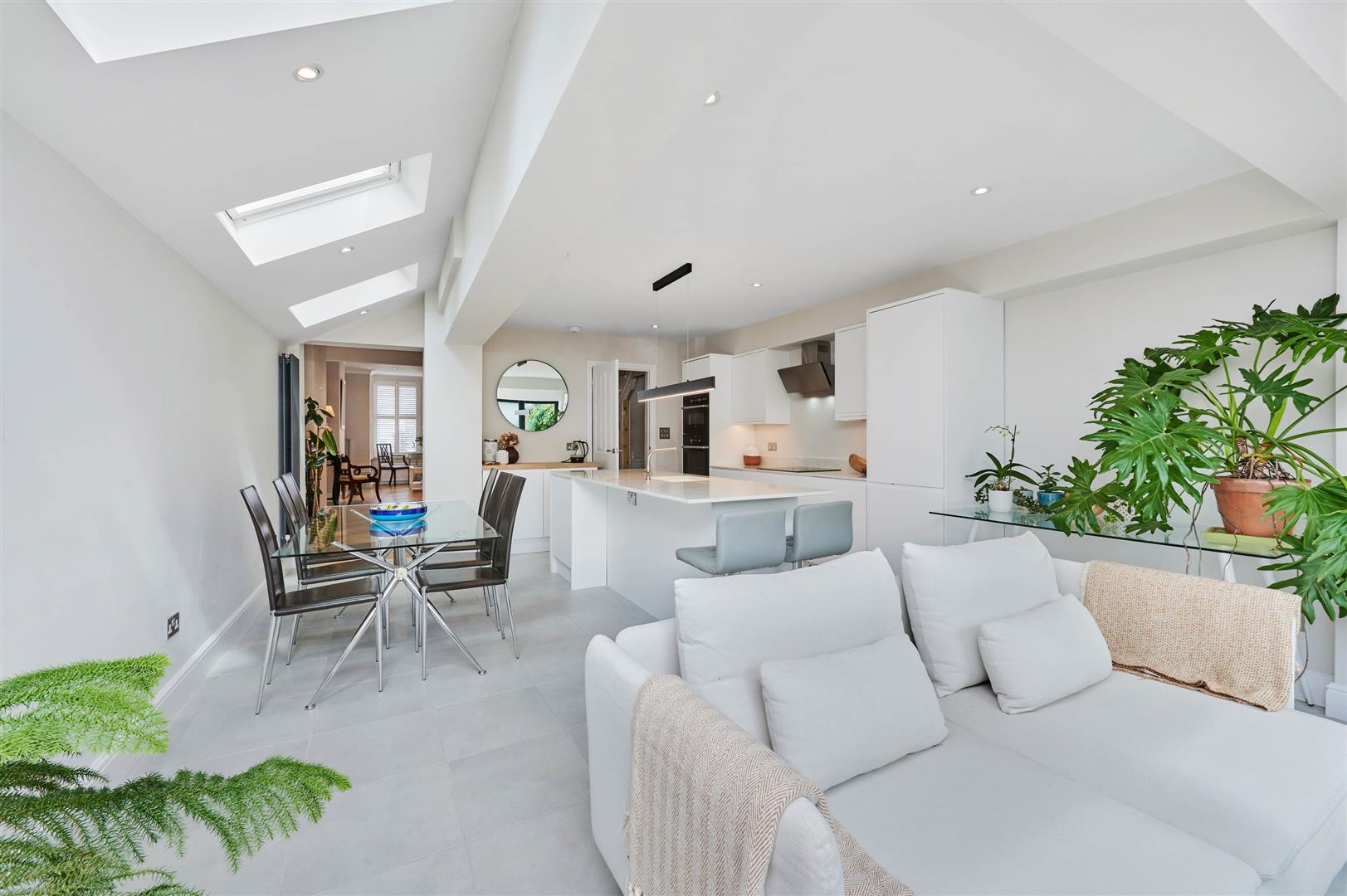 White Hart Lane, Barnes, SW13 James Anderson South West London Estate Agents